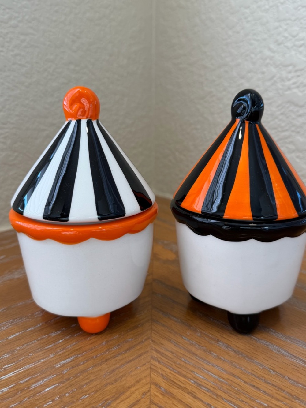 NWOT Johanna Parker Whimsical Orange & Black Ceramic Halloween Trinket Jars - Picture 5 of 11